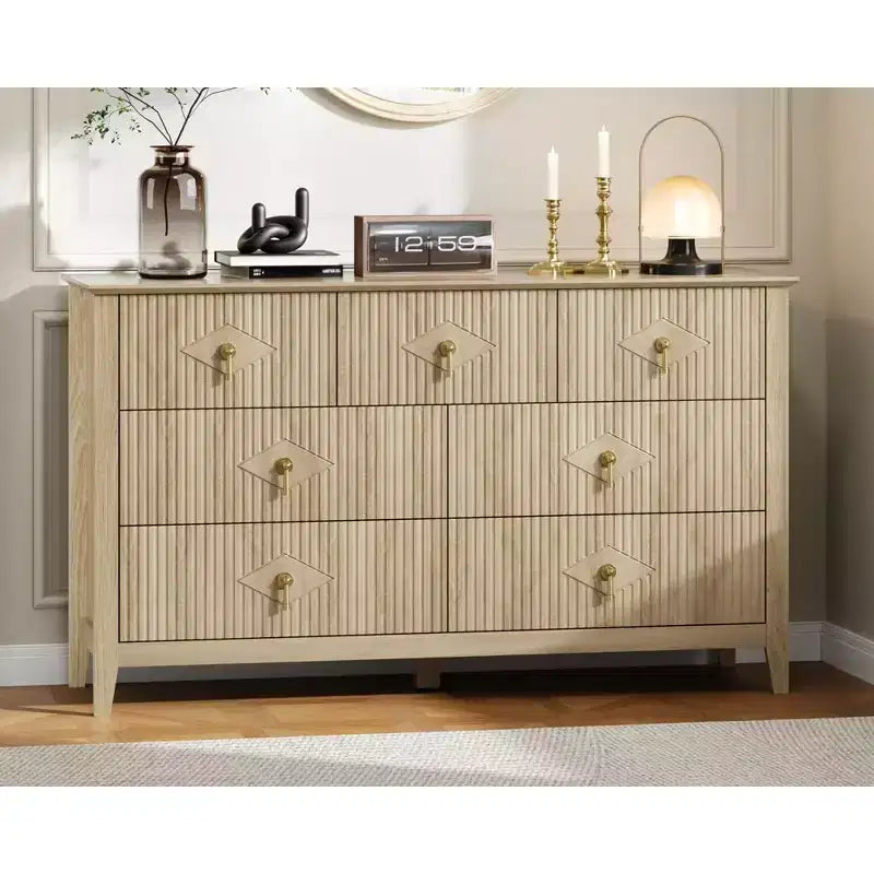 Commode de chambre à 7 tiroirs, commode en bois de 54 po de large avec poignées métalliques, organisateur de rangement pour vêtements cannelé, meuble TV de commode pour couloir