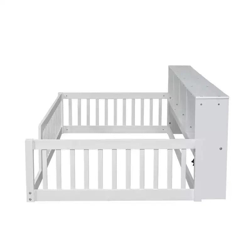 Lit de plancher Montessori pour enfants avec bibliothèque, lit de plancher simple XL avec station de charge, cadre de lit de plancher avec barrières de sécurité pour enfants, blanc