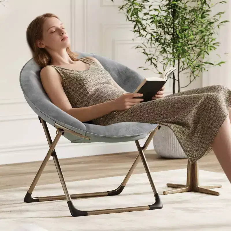 Fauteuils soucoupe confortables, fauteuil de lecture pliant, fauteuil de salon douillet en fausse fourrure avec siège rembourré épais et doux et cadre en métal, style moderne pour la maison